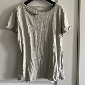 t.la cotton T-shirt in light green